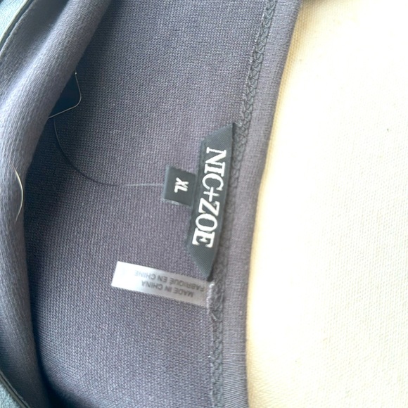 Top - Picture 5 of 9